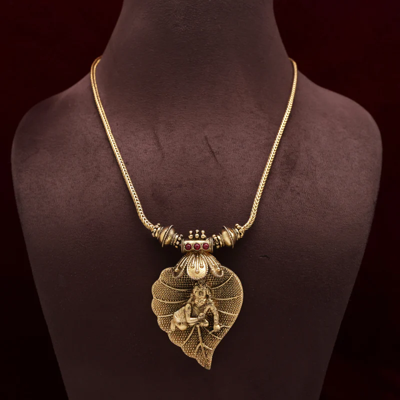 Antique Traditional Kerala Style Alilai Krishna Pendant Chain